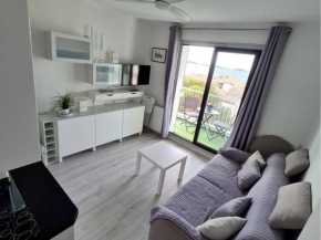 T2 avec Wi-Fi, Parking Privé, Piscine et Tennis à 200m des Plages et Commerces - FR-1-316-259